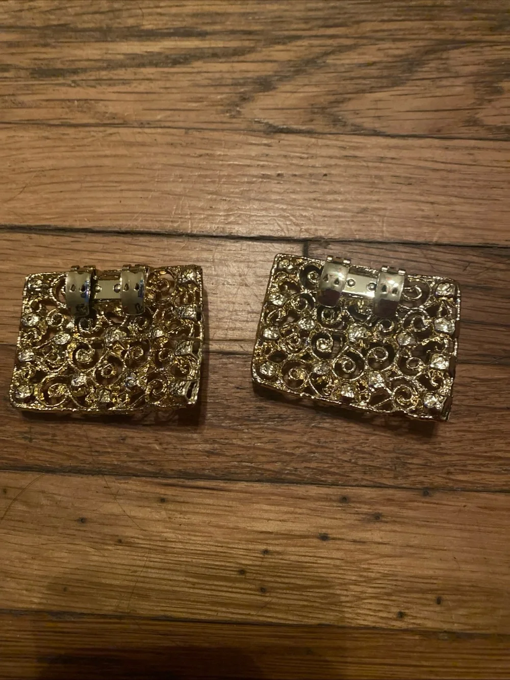Lot of 4 Vintage Shoe Clips Filigree Rhinestone Tortoise Lucite Mid Century